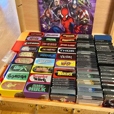 Hộp đựng bài Marvel Champions cho bộ bài anh hùng