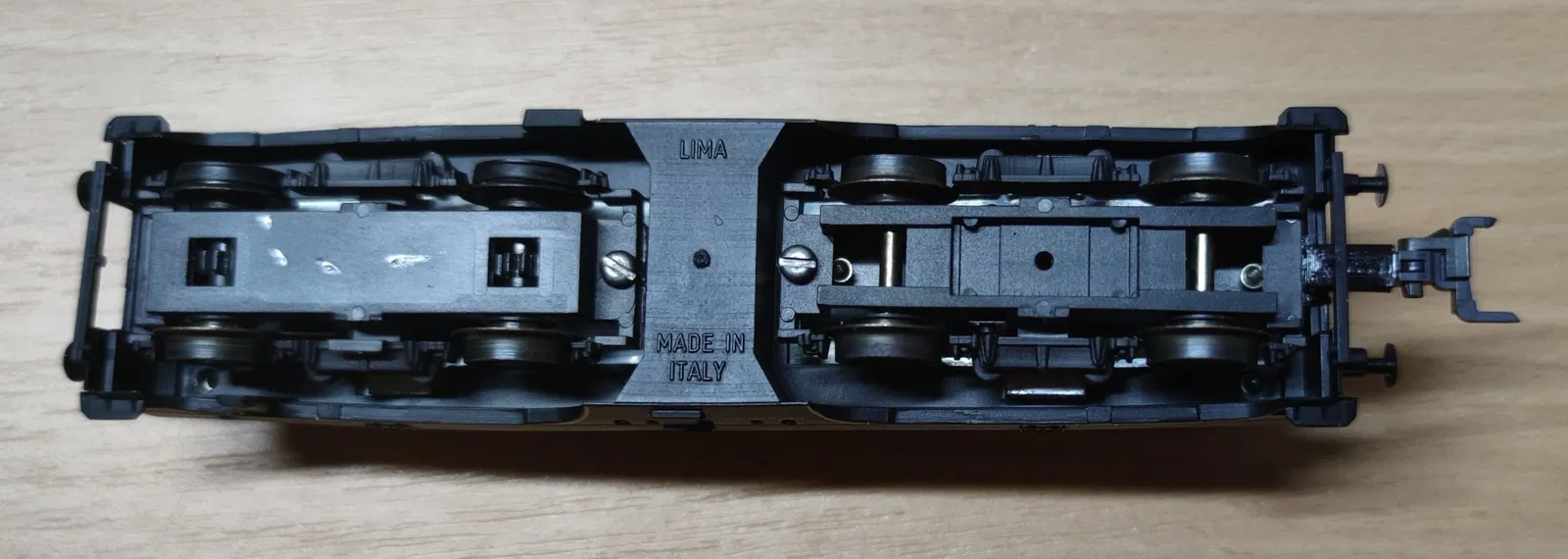 Bộ chuyển đổi NEM và giá đỡ decoder cho Lima V80 002 (201625L) - Image 2