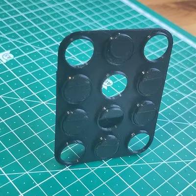 Token di chuyển dễ dàng cho thùng máy Cooler Master QUBE 500