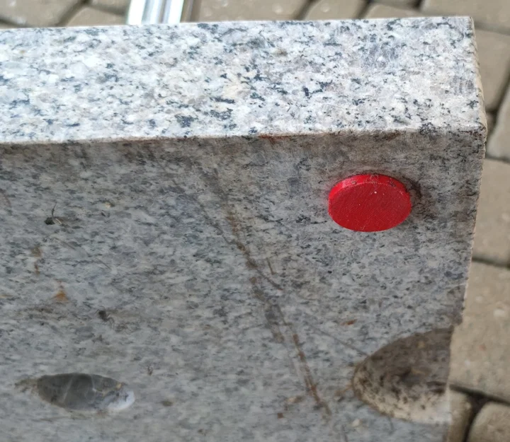 Chân thay thế cho giá đỡ ô Lidl bằng đá granite - Image 1