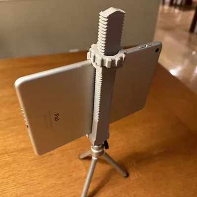 Giá đỡ chân máy cho máy tính bảng với ren 1/4