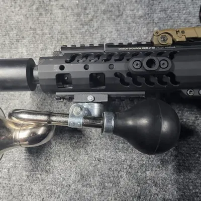 Giá đỡ kèn xe đạp gắn ray chiến thuật