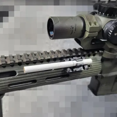 Giá đỡ thuốc lá Mlok với đồng hồ đo hướng gió thủ công