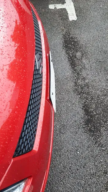 Cái chêm cho biển số xe Suzuki Swift - Image 2