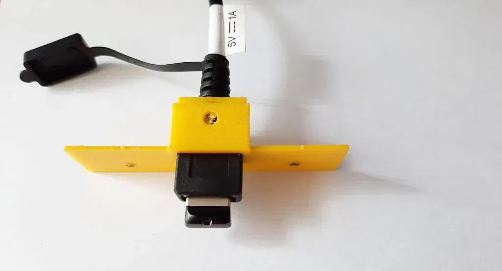 Giá đỡ USB cho xe Suzuki Swift Mk3 - Image 9