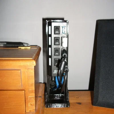 Giá đỡ USB Hub dọc với 7 cổng kết nối