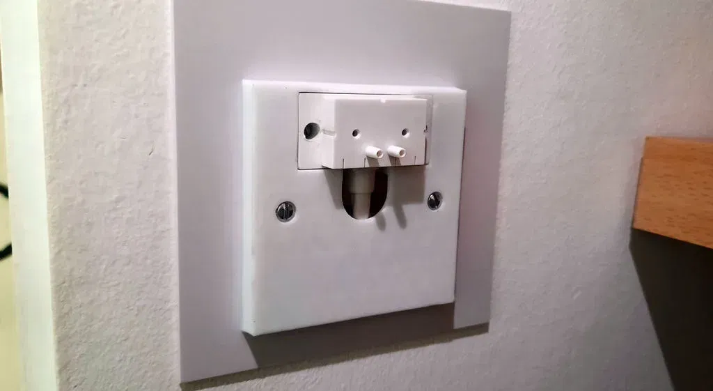 Mặt trước Netatmo Relay cho hộp tường UK - Image 3