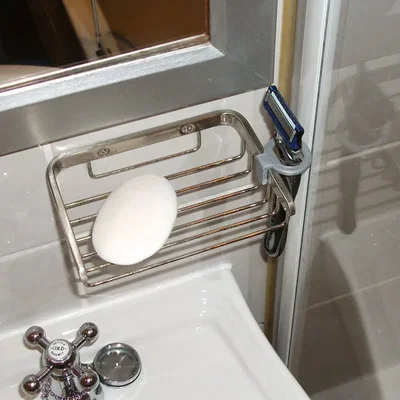 Giá đỡ dao cạo đơn giản và hiệu quả