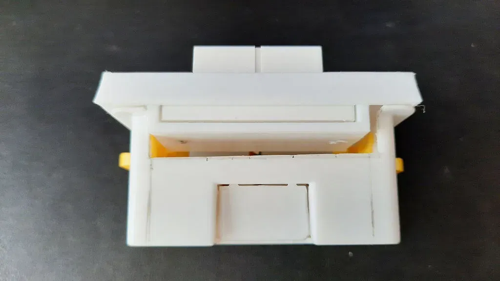 Mặt trước Netatmo Relay cho hộp tường UK - Image 9