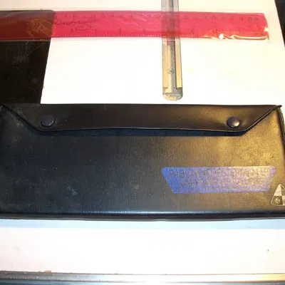 Giá đỡ thước kẹp Vernier trong hộp vintage