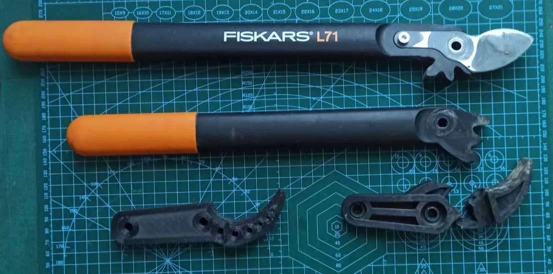 Máng thay thế cho kìm cắt Fiskars L71 - Image 1