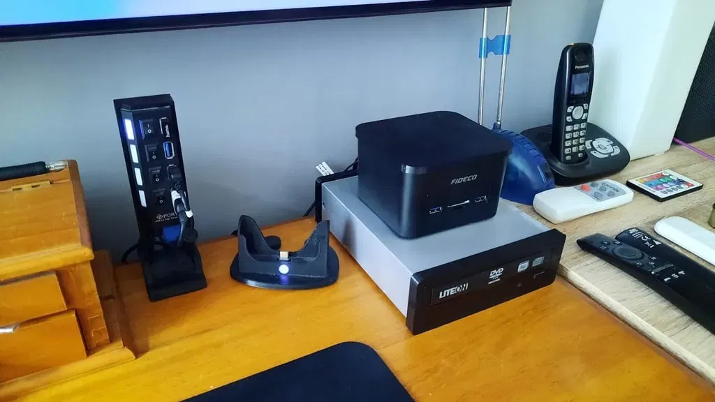 Vỏ cho ổ quang 5.25" sử dụng bo mạch Hitachi Simpledrive - Image 1