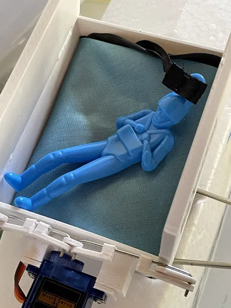 Nắp thả dù mới cho Multiplex FunCub NG - Image 2