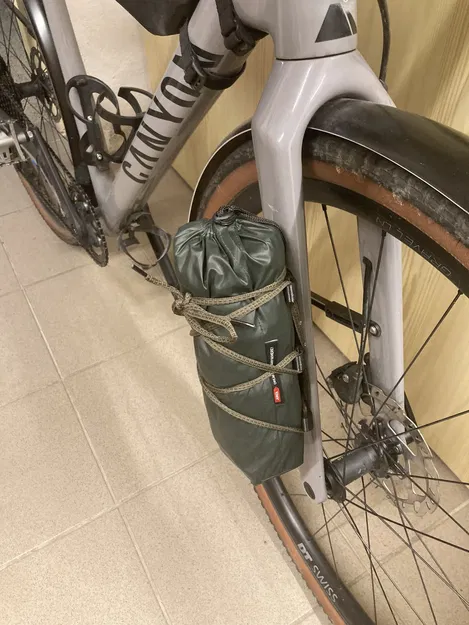 Giá đỡ túi trên càng xe đạp cho bikepacking - Image 2