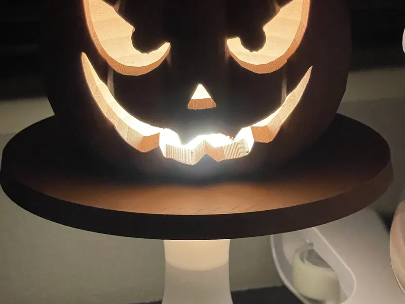 Đèn bàn Ikea Lampan với chao đèn hình bí ngô - Image 1