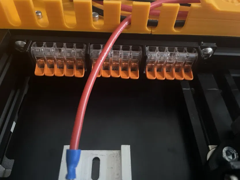 Cổng kết nối Wago 5 chiều lắp vào khung 2040 (3x) - Image 2