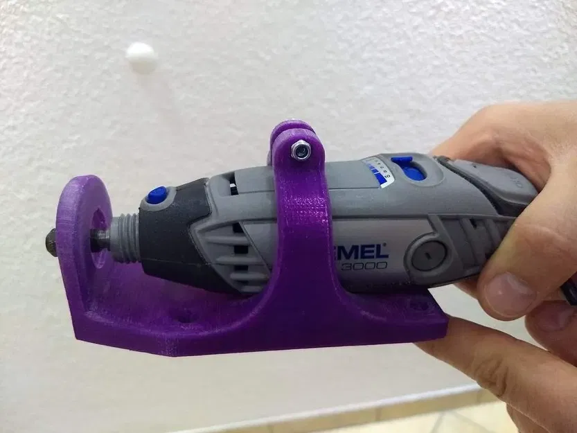 Giá đỡ cho máy Dremel 3000 trên bảng gỗ - Image 1