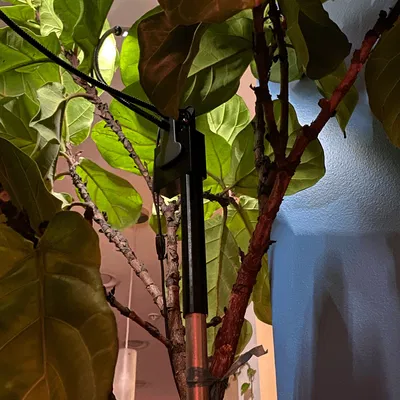 Giá đỡ đèn trồng cho cây cao