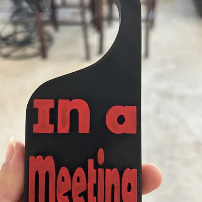 Biển báo tay nắm cửa "Đang họp" cho làm việc tại nhà