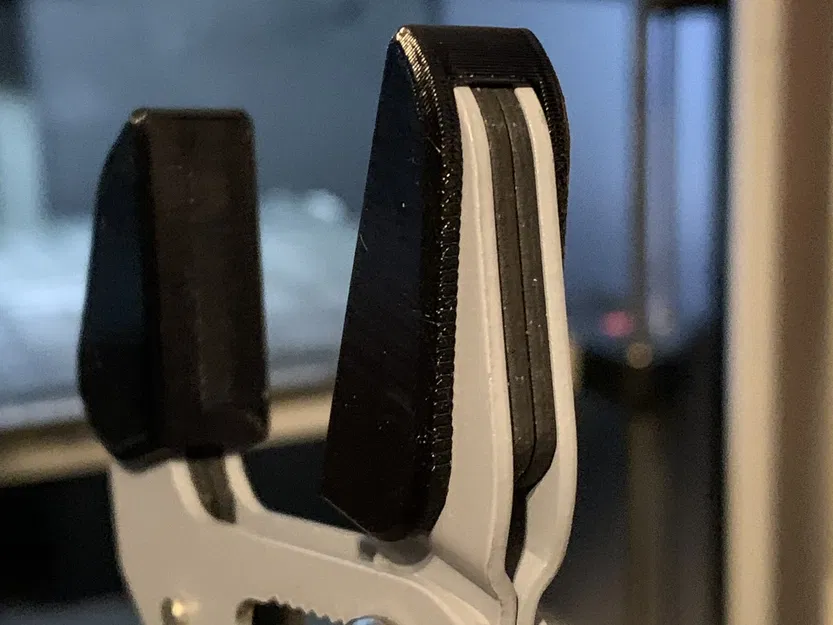 Mỏ cặp tự điều chỉnh QUINN 7 inch với hàm mềm TPU - Image 3