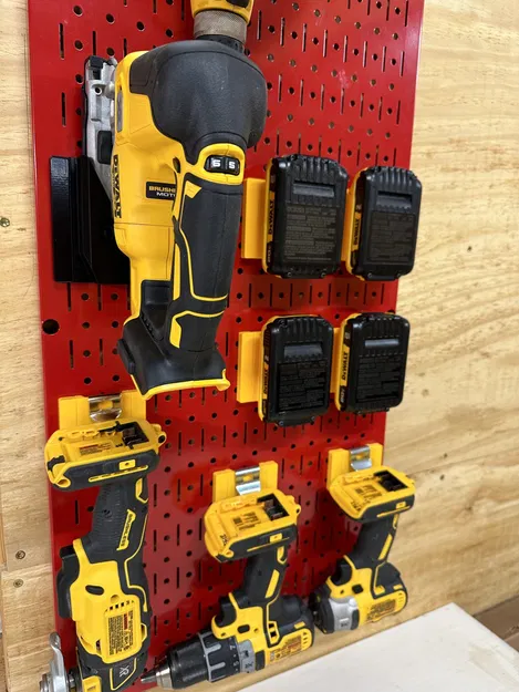 Giá đỡ cưa lọng Dewalt DCS334 cho hệ thống WallControl - Image 1