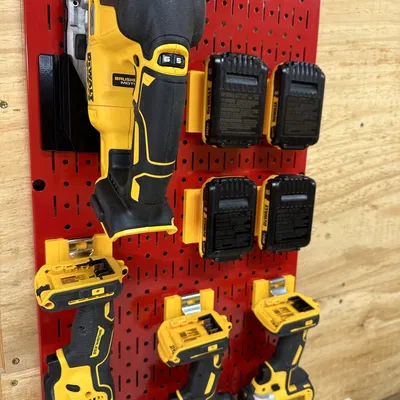 Giá đỡ cưa lọng Dewalt DCS334 cho hệ thống WallControl