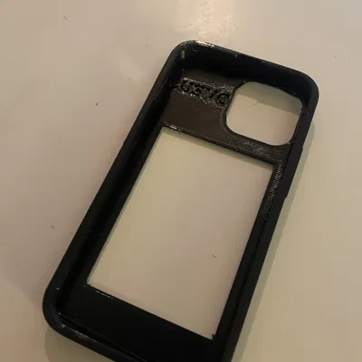 Ốp lưng iphone 12 mini có lỗ ở mặt sau để gắn đế từ