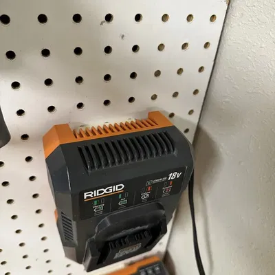 Giá đỡ sạc pin Ridgid cho R840095 và R86092