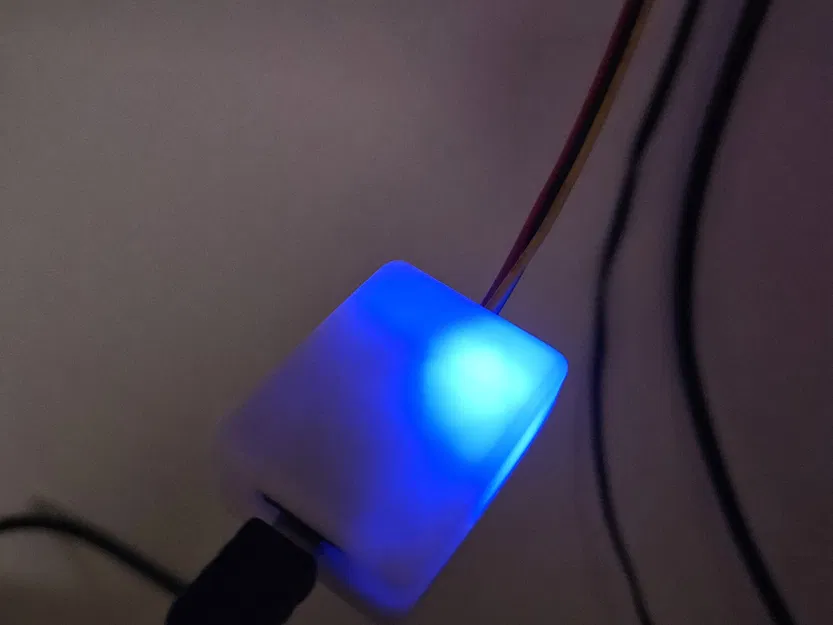 Vỏ Wemos D1 Mini cho dây LED và cổng USB riêng - Image 1