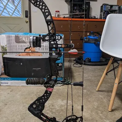 Giá đỡ cho cung Matthews Monster R6