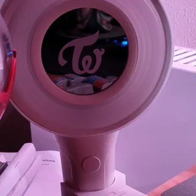 Kẹp bàn cho đèn phát sáng Candybong vô hạn của Twice