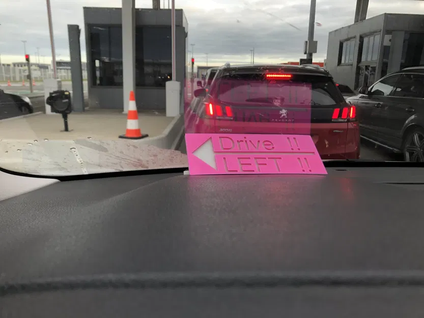 Biển báo lái xe bên trái tại New Zealand - Image 3