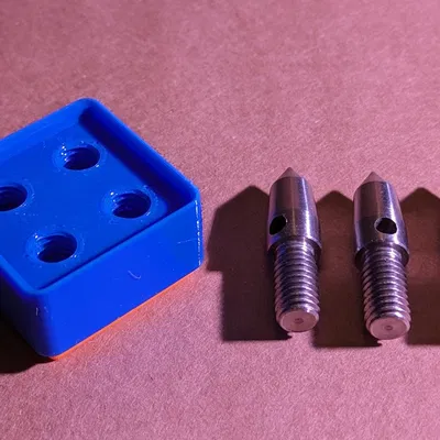 Giá đỡ chân nhọn cho chân tripod Gridfinity