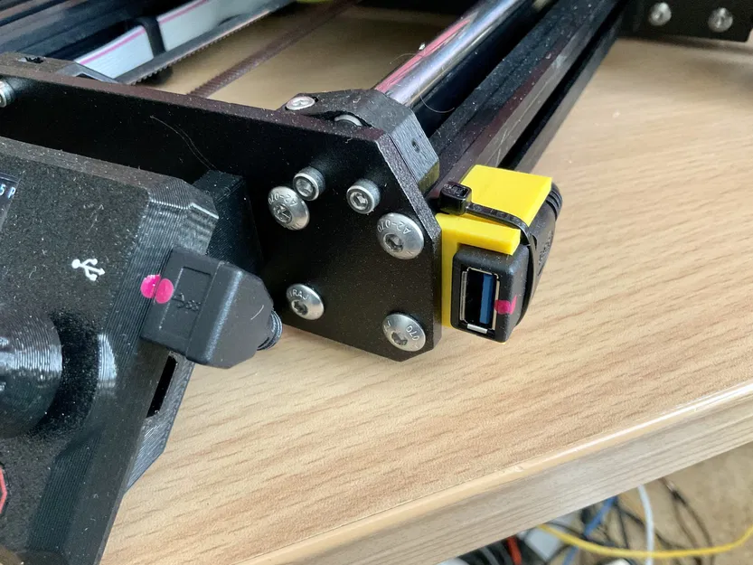 Giá đỡ mở rộng USB cho máy in Prusa MK4 và điểm đỏ - Image 5