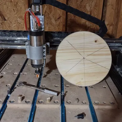 Hệ thống kẹp cam và chốt cho máy CNC với ray T-Track