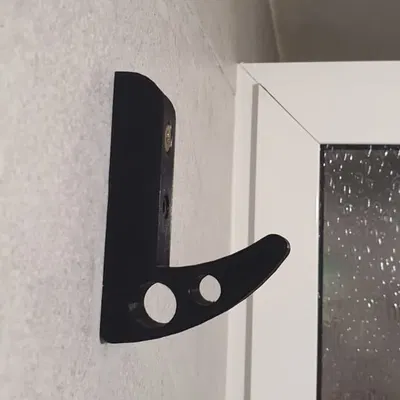 Móc treo khăn tắm chắc chắn gắn tường