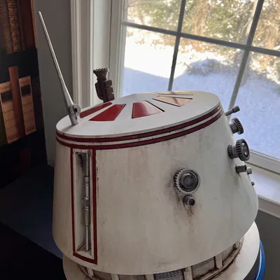 R5-D4 với động cơ xấu và hiệu ứng khói ánh sáng