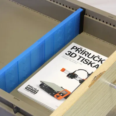 Chia ngăn kéo bàn làm việc tùy chỉnh