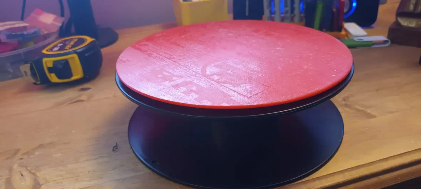 Bàn xoay đơn giản từ cuộn filament rỗng - Image 1