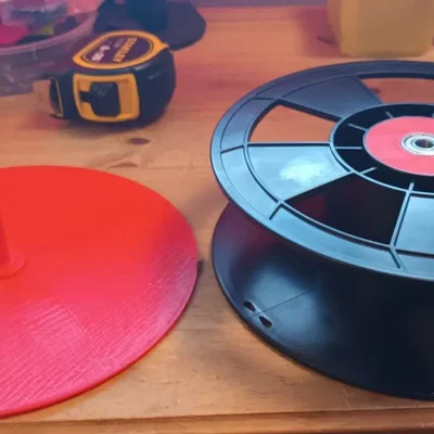 Bàn xoay đơn giản từ cuộn filament rỗng