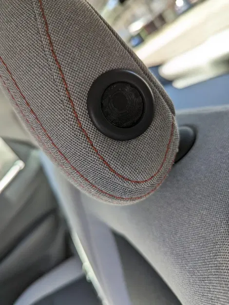 Nút điều chỉnh tựa đầu cho Chevrolet Bolt EV - Image 1