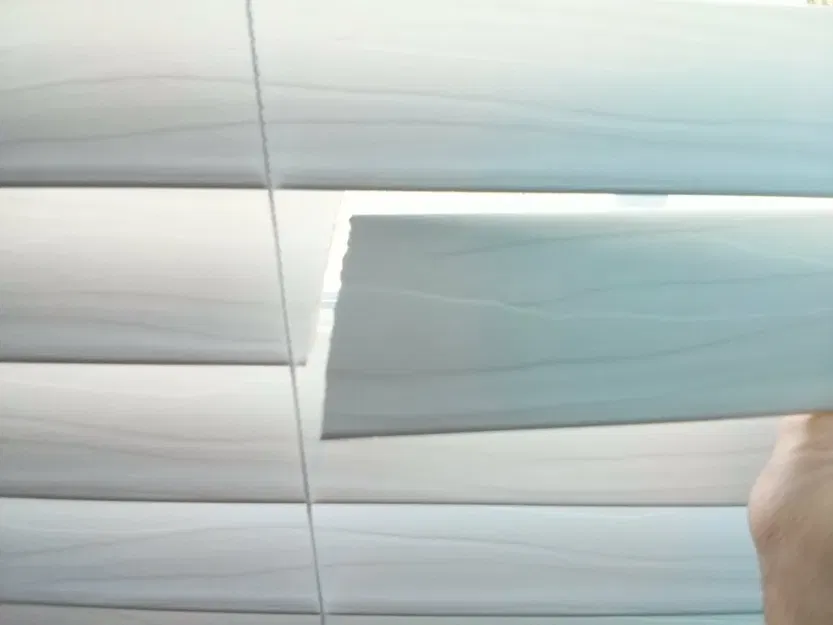 Bọc sửa chữa lá rèm cửa sổ hỏng - Image 2