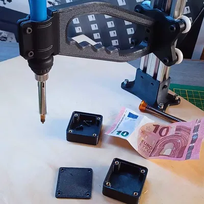 Máy ép nhiệt tự chế để lắp đặt insert trong in 3D