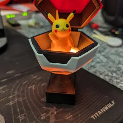 Đèn bàn Pokeball phong cách Low Poly điều khiển không dây