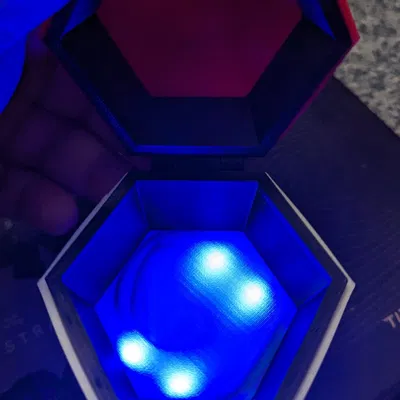 Đèn bàn Pokeball phong cách Low Poly điều khiển không dây