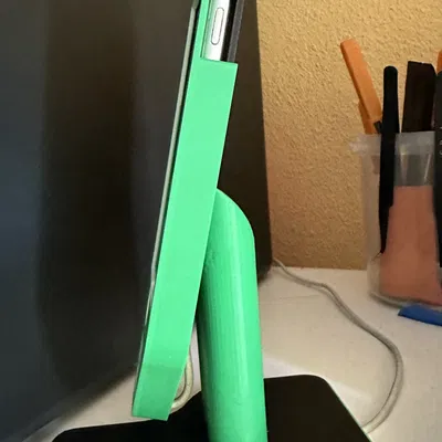 Giá đỡ iPhone Freedombase cho máy in 3D P1P