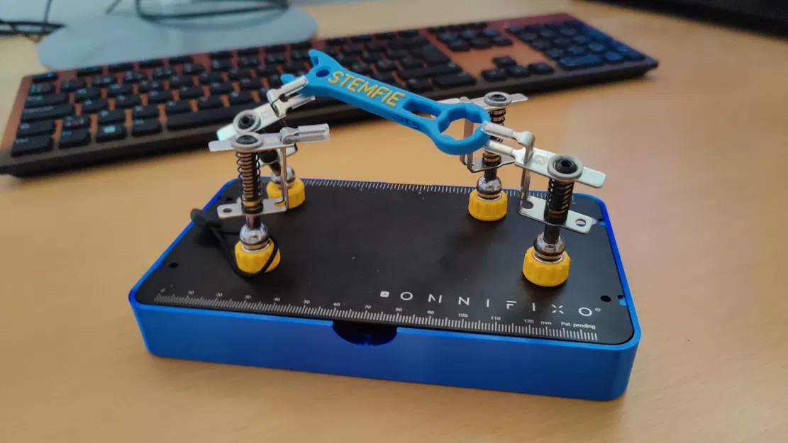 Đế cho Omnifixo - Giải pháp hỗ trợ tay thứ ba - Image 1