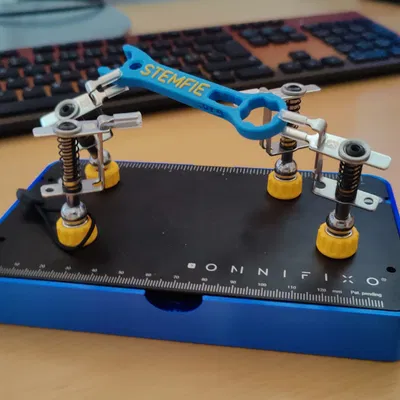 Đế cho Omnifixo - Giải pháp hỗ trợ tay thứ ba