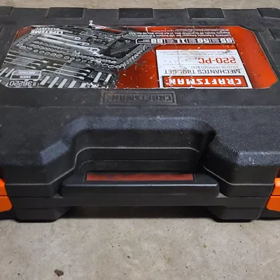 Khóa thay thế cho bộ dụng cụ Craftsman 220 mảnh