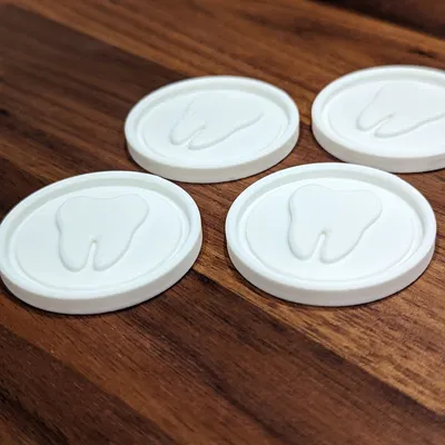 Tiền xu của nàng tiên răng cho bé gái khi mất răng đầu tiên